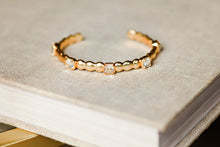 Load image into Gallery viewer, Sydney Square Stone Cuff