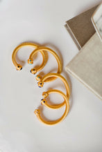 Load image into Gallery viewer, Tiffani Stone Cuff