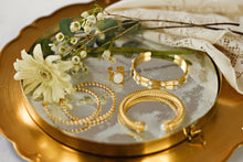 Load image into Gallery viewer, Tiffani Stone Cuff