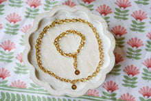 Load image into Gallery viewer, Lilly Bracelet
