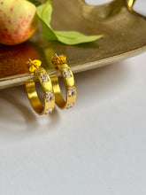 Load image into Gallery viewer, Tinley Hoops
